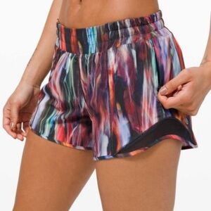 Lululemon Hotty Hot Shorts - Chroma Fusion